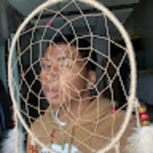 Meet your Posher, Devin